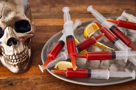 'alice in wonderland' halloween party. 45 Adult Halloween Party Ideas Halloween Food For Adults