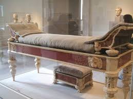 Beds Through The Ages Roman House Roman Fashion Furniture