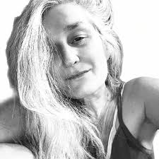 Painting a new series. First layers going down, keeping it loose  #abstractpainter #brushstrokes #loosepainting #artreel #newpainting