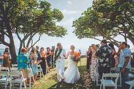 Honolulu Wedding At Leahi Beach Park 5 Minutes From Waikiki Hawaii Beach Wedding Honolulu Wedding Beach Wedding Packages