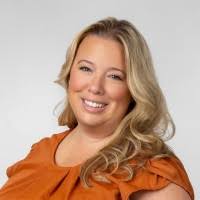 90+ "Leslie Bc" profiles