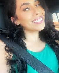 Adriana Castro's Instagram, Twitter & Facebook