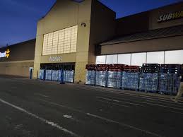 Maybe you would like to learn more about one of these? Arkansas Side Walmart Barricades Its Doors
