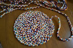 Ein selbst gesponnener teppich macht jedes zimmer. Die 21 Besten Ideen Zu T Shirt Teppich T Shirt Teppich Alte T Shirts Teppich