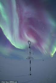 How Does The Chef At The British Antarctic Station Feed 90 People When The Nearest Supermarket Is 4 000 Miles Away Aurora Borealis Northern Lights Northern Lights Winter Sky