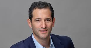 Robert Lowenthal's Instagram, Twitter & Facebook