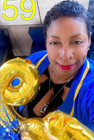 Carol Ostrom's Instagram, Twitter & Facebook