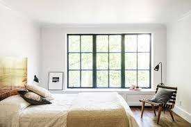 However, if that is not possible, you can put your bed on the eastern edge of the room. 9 Feng Shui Small Bedroom Ideas To Maximize Space