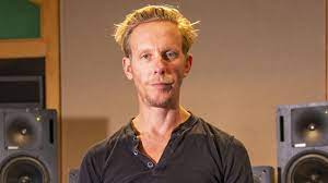 Get access to exclusive content and experiences on the world's largest membership platform for artists and creators. Laurence Fox Shuns Woke Women Under 35 News The Sunday Times