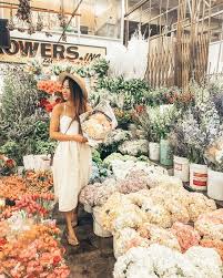 Maybe you would like to learn more about one of these? Pin By Bibi Modesto On Flowers Flower Market Flower Shop Flower Aesthetic