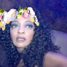 Sandra Buckle (honeyonboard)