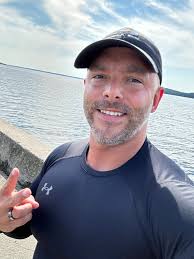 Big Suck Hole was quite the powerful feature. I have never seen water go  underground so quickly with that much volume. I couldn't get close to catch  a photo safely. Very powerful.