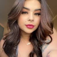 Adrianna Hardin's Instagram, Twitter & Facebook