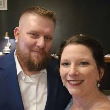 Is the ups drop off down town location still open or else where