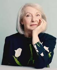 Queen on Fire - Mary Austin 😁 Have a wonderful Friday... | Facebook