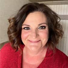 Beth Smock's Instagram, Twitter & Facebook