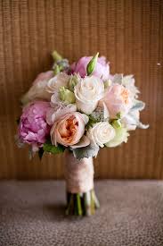 If opting for deep red roses you will want to stick to pink and white toned flowers to complement them. 25 Stunning Wedding Bouquets With Roses For A Perfect Wedding Parfum Flower Company