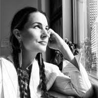 Leah Dalton's Instagram, Twitter & Facebook