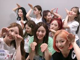 Fromis 9 continuó como un grupo de ocho miembros y lanzó su segundo ep, to. On Twitter Fromis 9 As Incorrect Test Answers A Thread