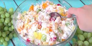 Salade Ambrosia Un Dessert Frais Et Leger Que Faisait Nos Grand Meres Desserts Ma Fourchette Ambrosia Salad Food Ambrosia