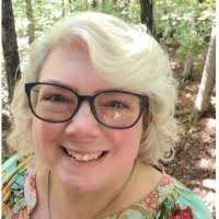 Laura Painter's Instagram, Twitter & Facebook