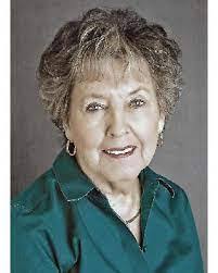 Rosalyn Williamson's Instagram, Twitter & Facebook