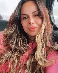 View complete tapology profile, bio, rankings, photos, news and record. Viviane Araujo Revela Estrategia Para A Repescagem Coreografia Bem Executada Com Zero Chances De Erro Super Danca Dos Famosos Gshow