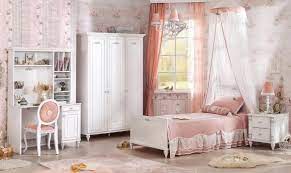 Arkadaşları geldiğinde oynasın, yatacak yer sıkıntısı, çalışma alanı sıkıntısı olmasın çocuklar büyüdü, kocaman genç delikanlılar oldu. Cilek Genc Odasi Romantica Serisi Karyola Ev Dekoru Mobilya Fikirleri