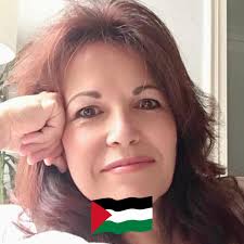 Ask for what actually fixes the problem — and then go out there and fight  for it.” On Monday, Elizabeth Warren came to NYC to talk about universal  childcare, and why we