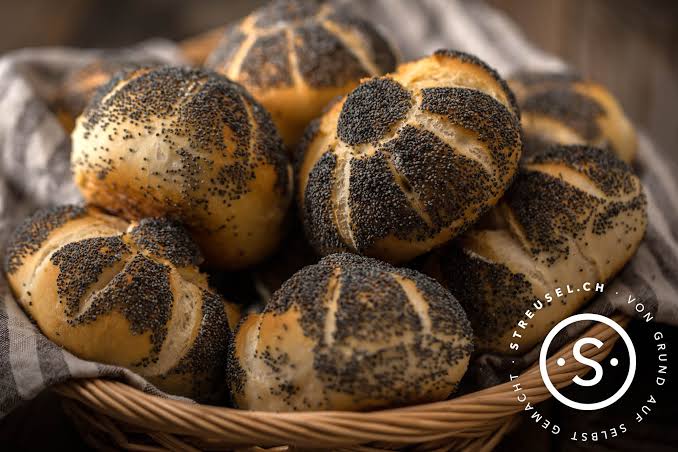 Poppy Seed Roll