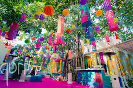 Mehndi function ideas for maximum fun! Easy Peasy Ways To Decorate Your Home For Small Events Functions Read Haldi Ceremony Or The In Laws Visit Wedmegood