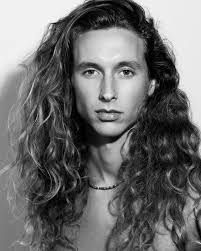 Carter Breen's Instagram, Twitter & Facebook