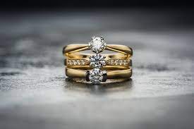 Diamond jewelry is also often comprised of gold. Investing In Diamond Vs Gold Which Choice Is Best