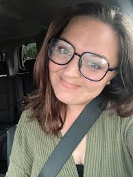 All Too Well TV: And I left my scarf there, at your sister's house...  Maris: You forgot your sweater