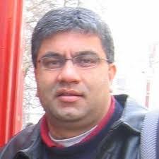 Malik Lakhani's Instagram, Twitter & Facebook