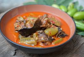 Ingin menikmati ayam balado padang buatan sendiri yang enak? Cara Masak Ikan Lele Asam Pedas