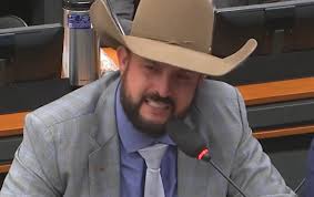 Deputado Zé Trovão chora e critica Moraes no Conselho de Ética; assista
