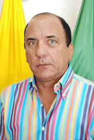 Sigue moviéndose la política con miras a elecciones parlamentarias