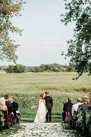 Romantic Farm Wedding In Minnesota Real Weddings Oncewed Com Farm Wedding Outdoor Wedding Field Wedding