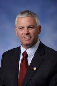 Jon Bumstead's Instagram, Twitter & Facebook