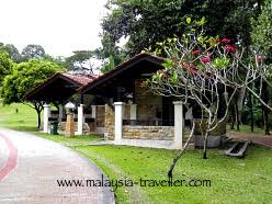 It is located at bandar permaisuri, cheras, just half an hour drive away from kuala lumpur city center. Taman Tasik Permaisuri