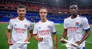 ɔlɛ̃pik ljɔnɛ) (officially olympique lyonnais in french), commonly referred to as simply lyon (french pronunciation: Emirates And Olympique Lyonnais Unveil The Official 20 21 Home Jerseys