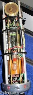 The particular shape of the thiele tube allows the oil to circulate via a convection current, thus producing an oil bath of nearly uniform temperature. Thiele M4 Vintage Tube Microphones 205857908