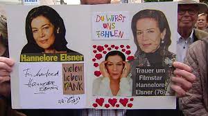 Select from premium hannelore elsner of the highest quality. Trauerfeier Fur Hannelore Elsner Abschied Von Der Schauspielerin In Der St Michael Kirche Youtube