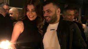 ابي يعمل مدير امن ويغيب عنا احيانا بالشهور خاصة حين تكون الاوضاع. Ø´Ø§Ù‡Ø¯ Ø£Ø­Ø¯Ø« Ø¸Ù‡ÙˆØ± Ù„Ù€ Ø¹Ù…Ø§Ø¯ Ù…ØªØ¹Ø¨ ÙˆØ²ÙˆØ¬ØªÙ‡ ÙŠØ§Ø±Ø§ Ù†Ø¹ÙˆÙ…