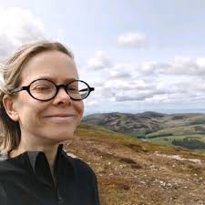 There's No Separating My View of My Body from My Autism”: A qualitative  study of positive body image in autistic individuals