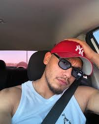 Everardo Gallardo's Instagram, Twitter & Facebook