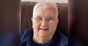 Mae Boyle's Instagram, Twitter & Facebook