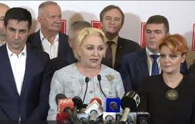 Petrecere mare în această seară în bănie. Dancila Incadrata De Manda Si Olguta Dupa Ce A Fost Facuta Proasta De Sotul Sefei Psd Dolj Reactiile Celor Trei Aktual24
