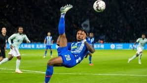 Tutto napoli 24 ore su 24 e tanto altro sulla ssc napoli. Calciomercato Napoli Possibile Colpo A Sorpresa Il Suo Agente Fece Un Pacco A Marino